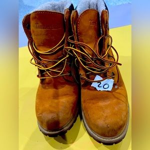 Timberland women’s boots size 6.5
